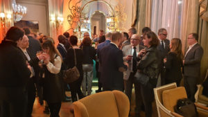 membres--bar-Shangri-la